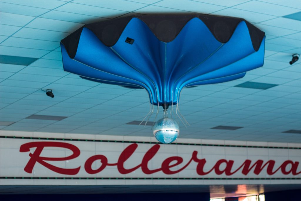 80s Dress Up Event Caribbean Rollerama